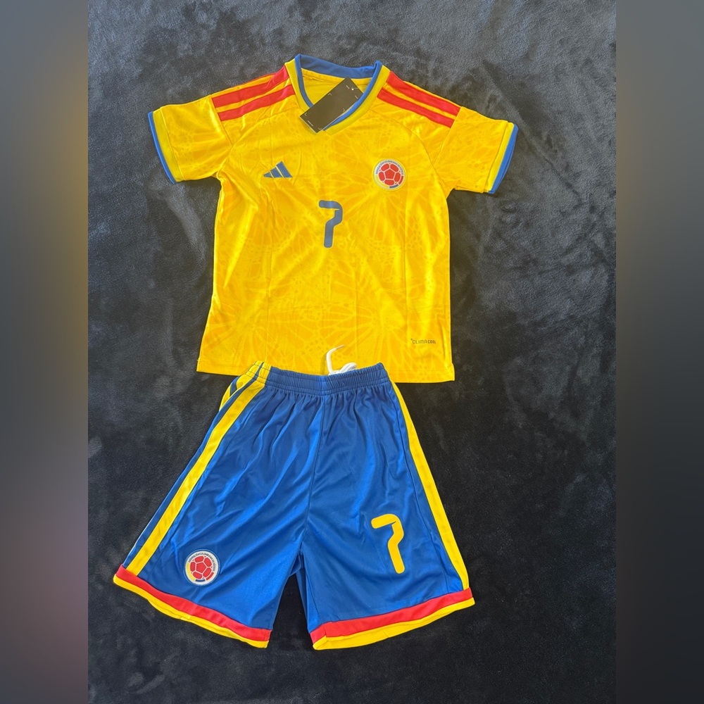 Colombia Home 2025/26  kids Soccer Jersey Set #size 20-28 #Luis Diaz 7